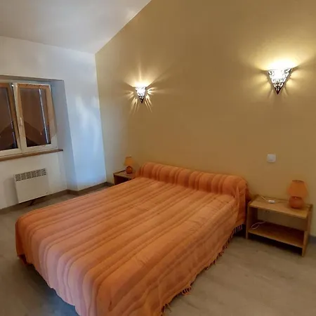 Les Ecureuils Dom wakacyjny Gout-Rossignol